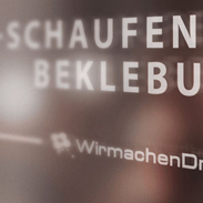 Schaufensterbeklebung