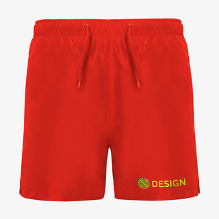 Frontalansicht einer roten Badehose mit individuellem Logodruck auf dem Hosenbein
