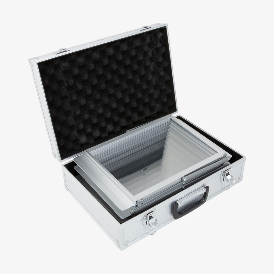 Faltbarer Prospektständer, in Transportkoffer aus Aluminium
