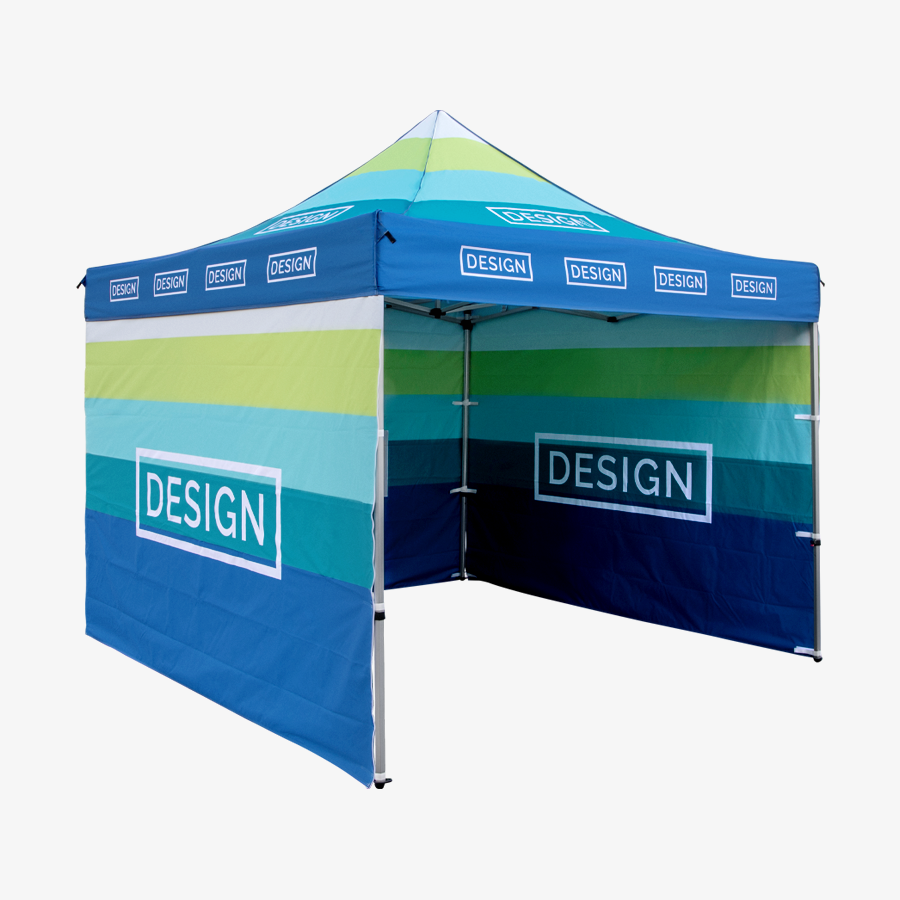 Faltpavillon mit individuellem Sublimationsdruck bedruckt und schräg von der Seite fotografiert