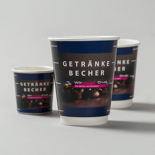 Getränkebecher mit individuellem Druck in verschiedenen Größen