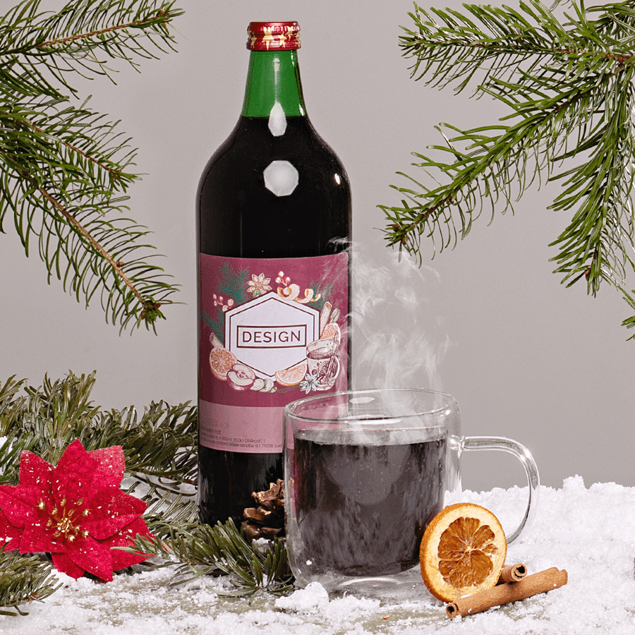 Flasche mit 1 l rotem Glühwein und individuell bedrucktem Aufkleber