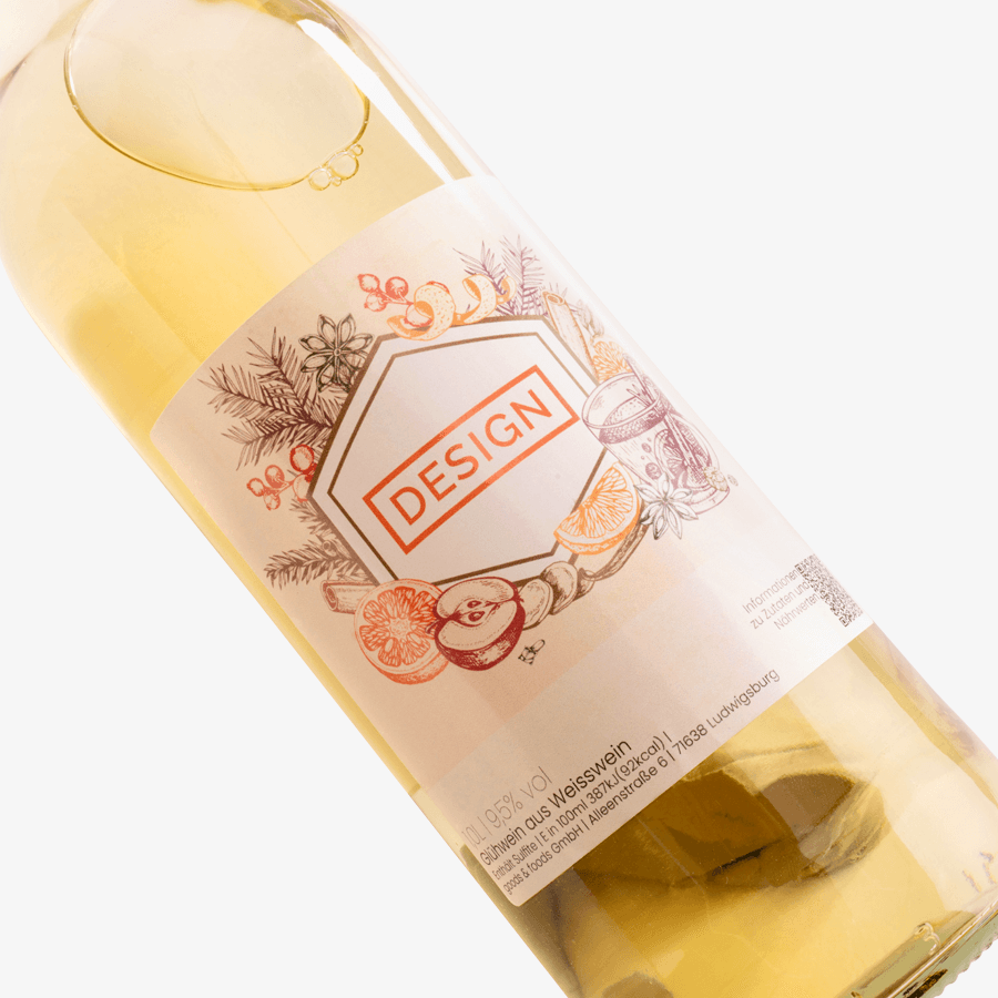 Flasche Glühwein aus Weißwein mit personalisiertem Aufkleber