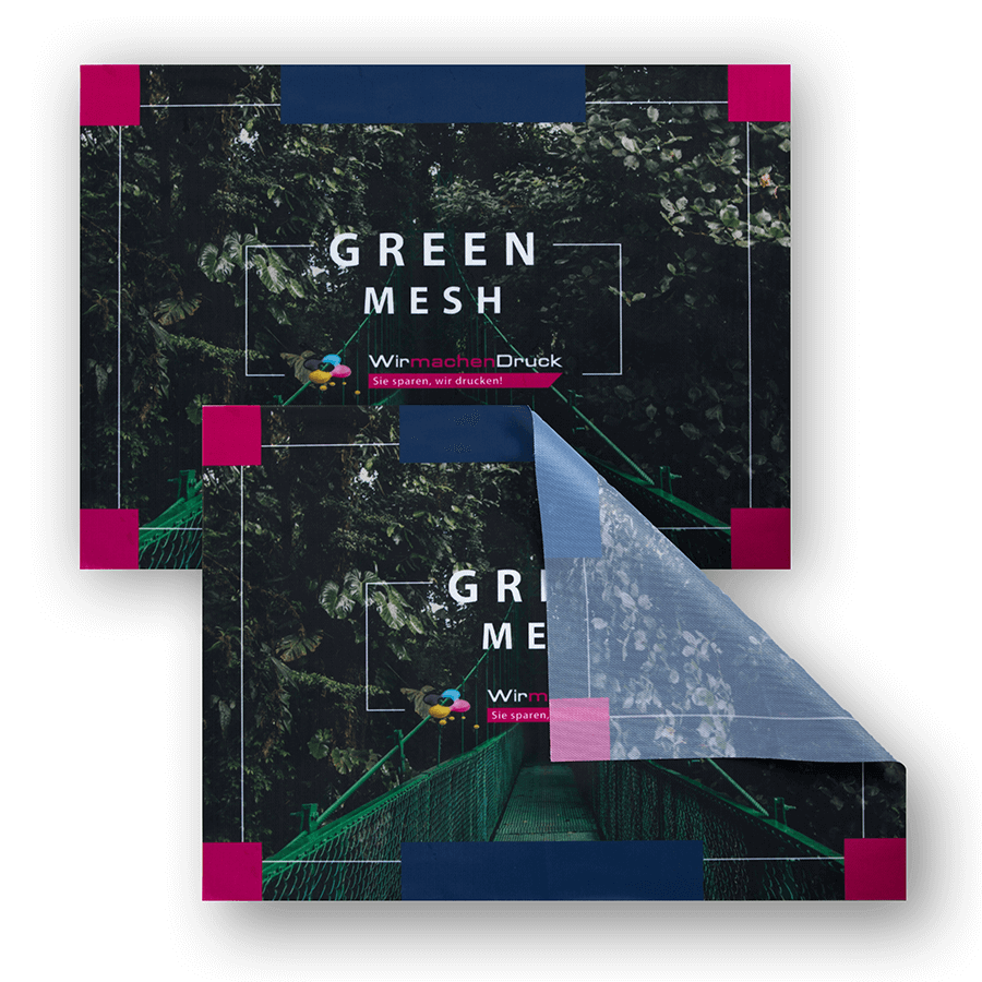 PVC-freie Mesh-Planen, im eigenen Design bedruckt, eine davon mit umgeklappter Ecke, aus Green Mesh