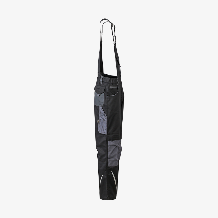 Seitliche Ansicht einer schwarz-grauen Premium-Latzhose, Arbeitskleidung mit Stickerei