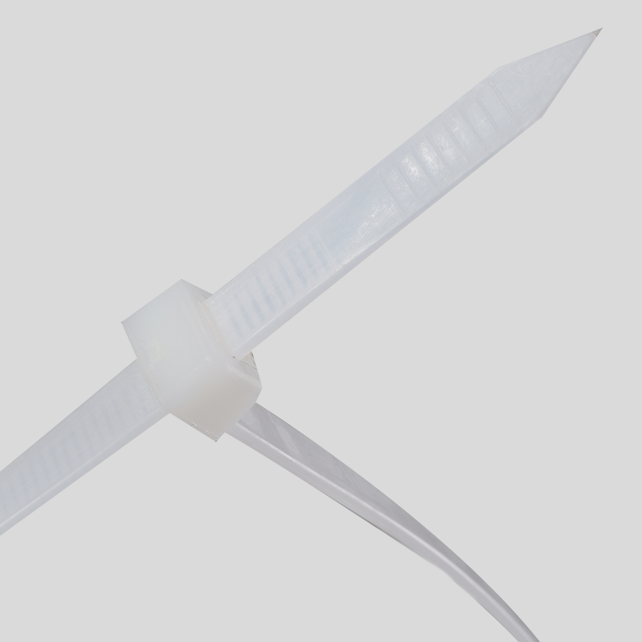 weiß-naturfarbene Nylon-Kabelbinder in der Größe 7,8 x 760 mm