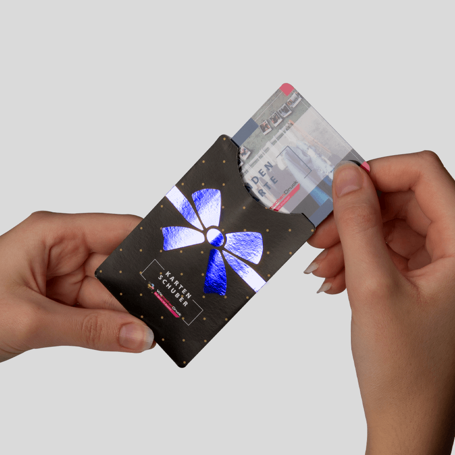 Individueller Kartenschuber, veredelt mit partiellem UV-Lack