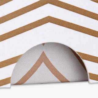 Öffnung der individuell bedruckten Klappdeckelbox in Top-Qualität