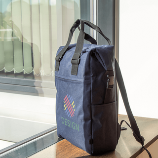 Laptop-Rucksack mit seitlichem Schnallenverschluss, 15″-Laptopfach und 10ʺ-Tabletfach