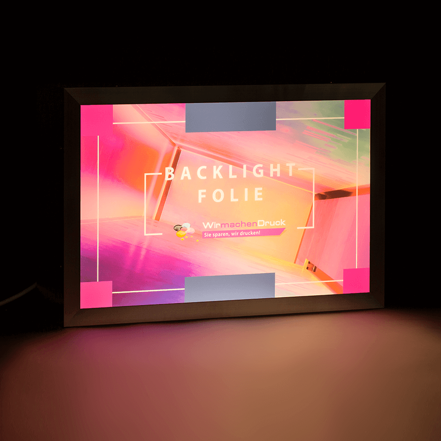 Beleuchtete Backlightfolie mit individuellem Druck selbstklebend und mit hoher Farbbrillanz