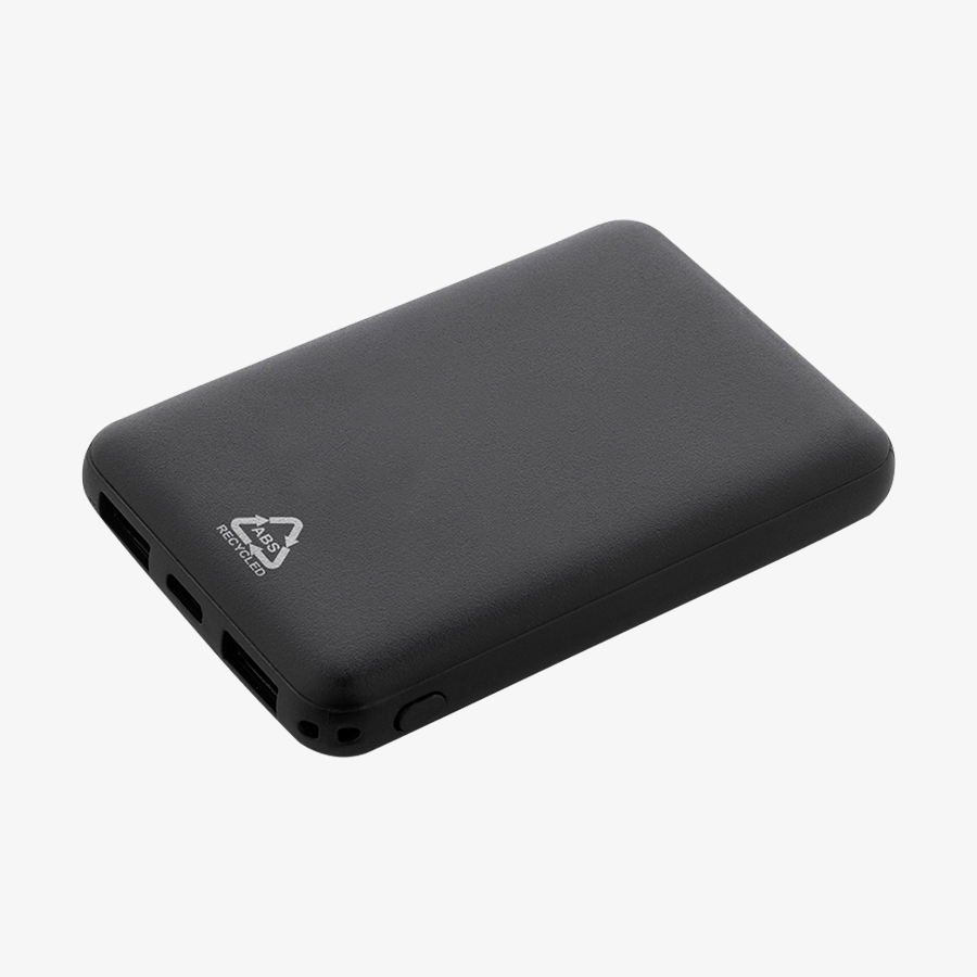 Klassische schwarze 5.000-mAh-Powerbank aus recyceltem Kunststoff unpersonalisiert in Rückansicht