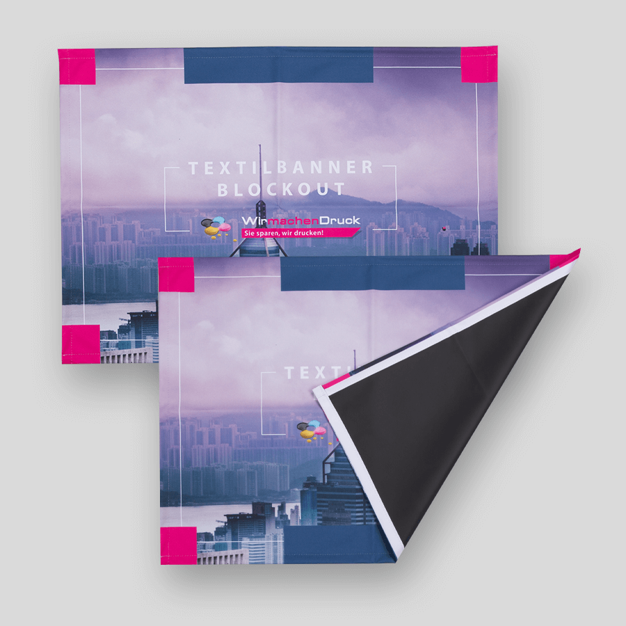 Zwei Textilbanner Blockout mit individuellem Druck übereinander, eines davon mit umgeklappter Ecke